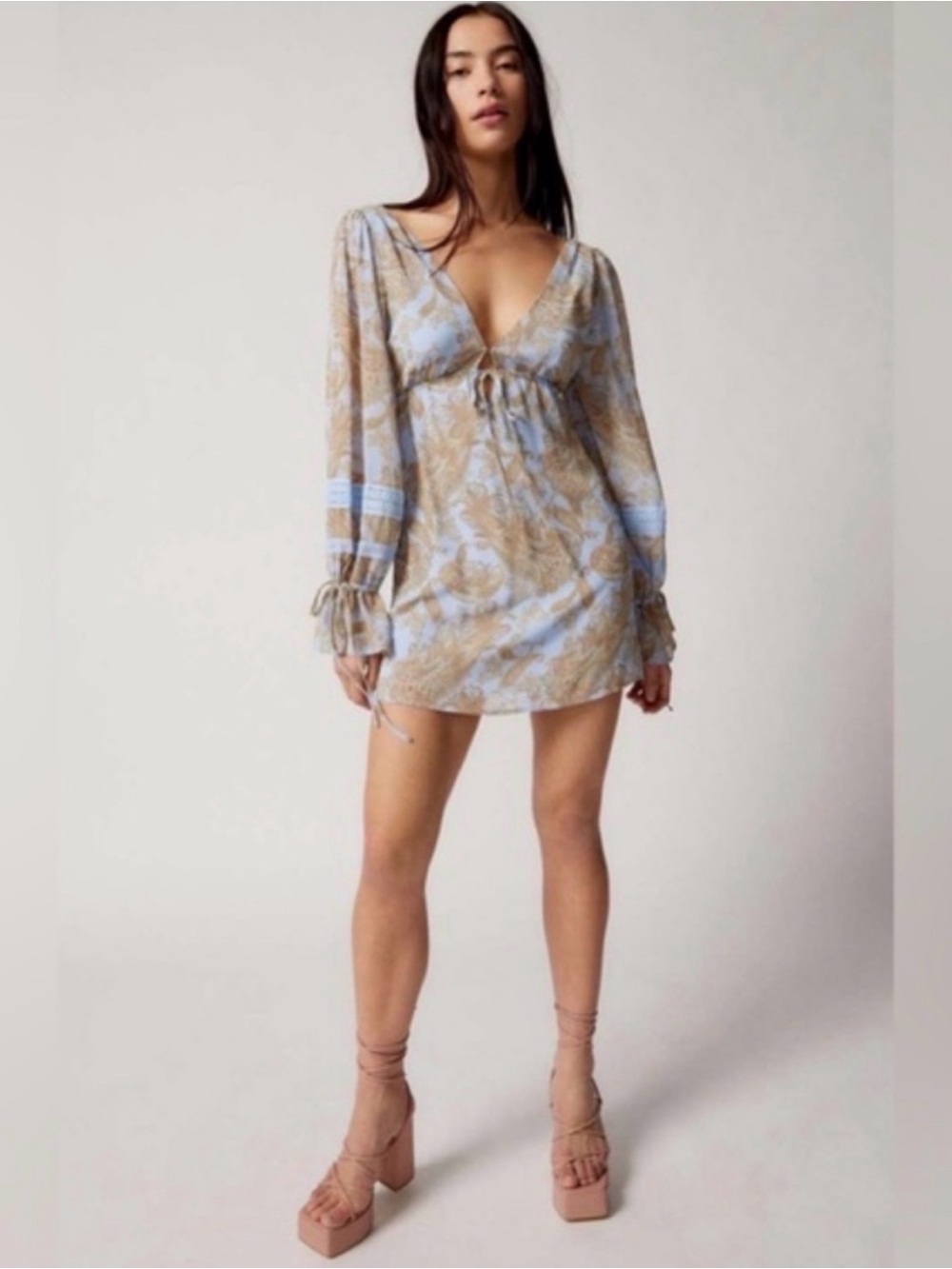 Urban Outfitters HOCO Homecoming Chiffon Charlene Mini Dress Long Sleeve Size L